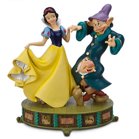 Disney Medium Figure - Snow White And 2 Dwarfs 3 Disney Medium Figure - Snow White And 2 Dwarfs